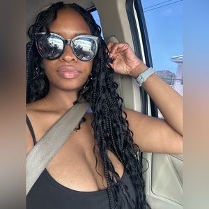 Meet your Posher, Schemeka